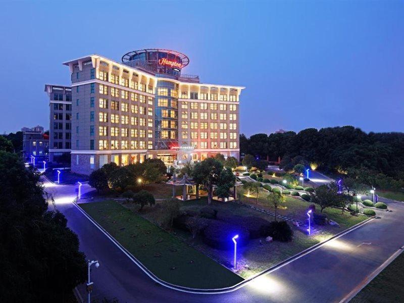 Hampton By Hilton Wuhan Tianhe Airport East エクステリア 写真