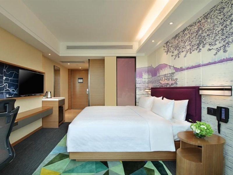 Hampton By Hilton Wuhan Tianhe Airport East エクステリア 写真